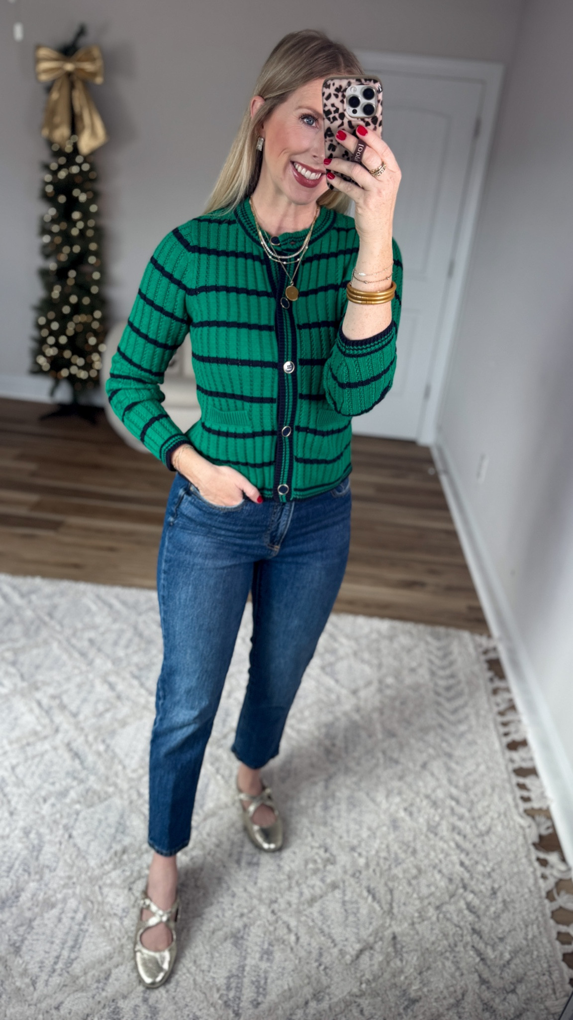 Weekend Walmart Wins Try-On
Green and navy stripe textured cardigan- small
Free assembly jeans 

#LTKFindsUnder50 #LTKootd