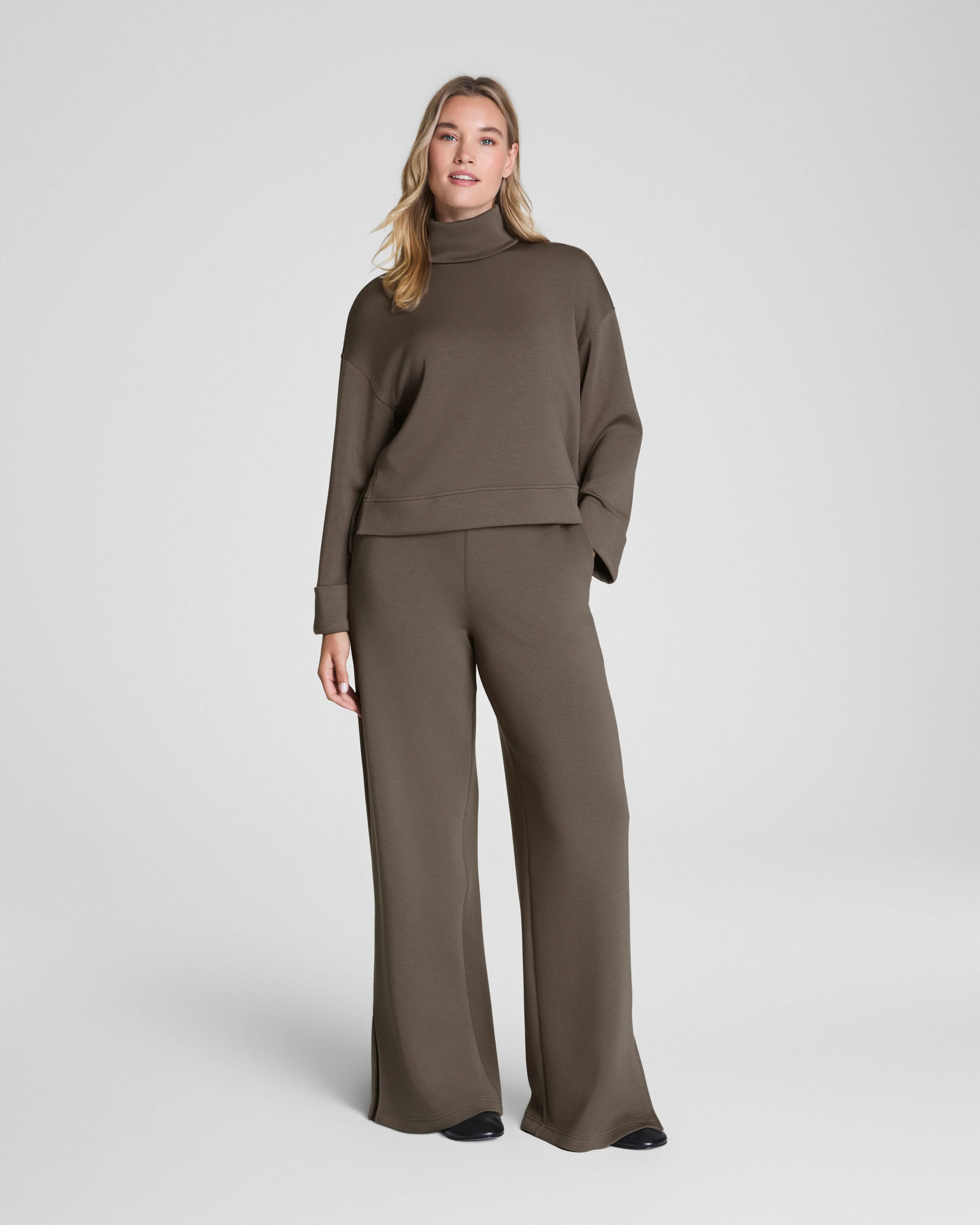 AirEssentials Turtleneck – Soft & Breathable | SPANX | Spanx