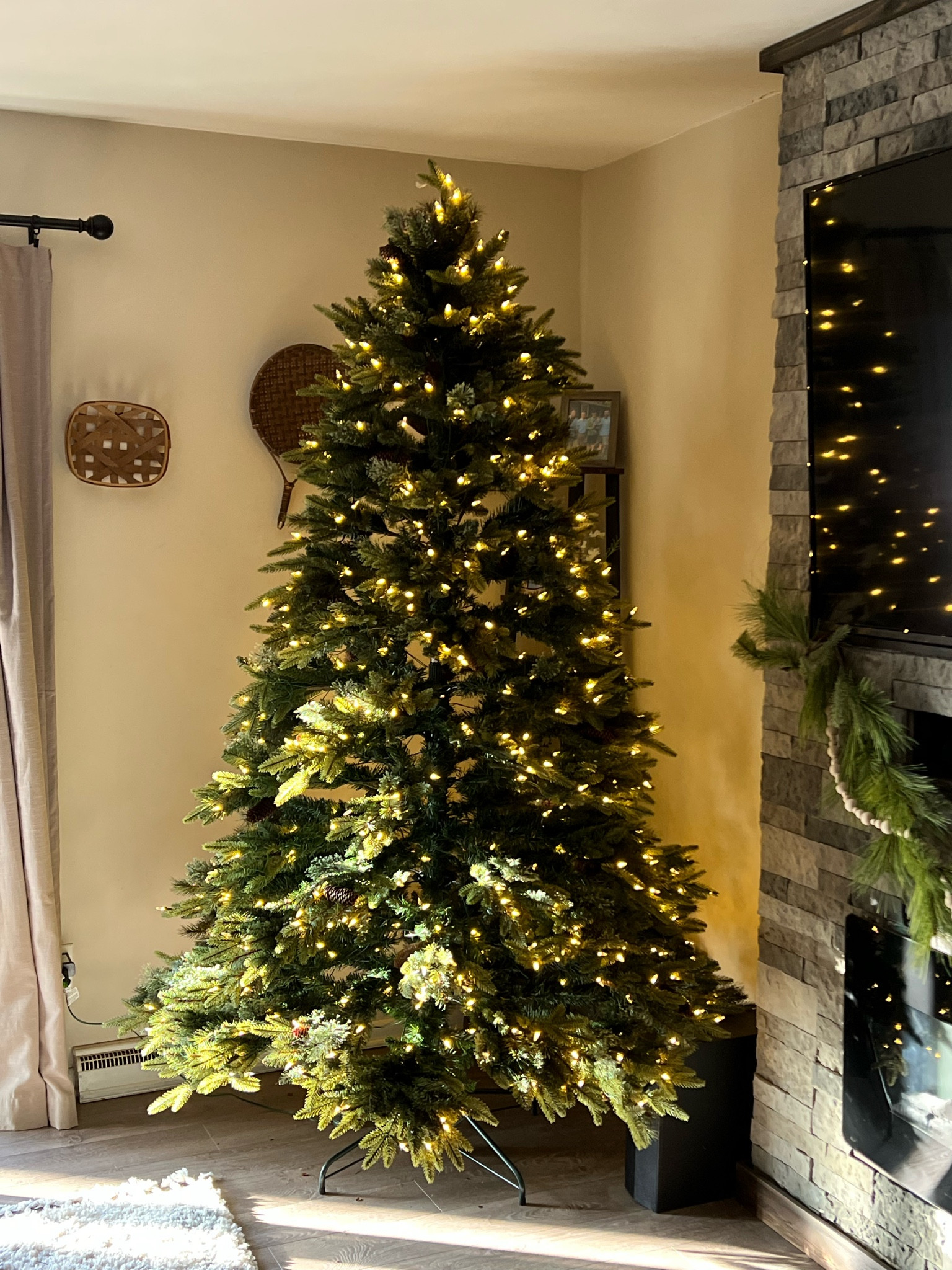Christmas tree, countdown to Christmas, pine tree, holiday, tree, fake Christmas tree, pine cones, decorating for Christmas, decorating

#LTKHoliday #LTKSeasonal