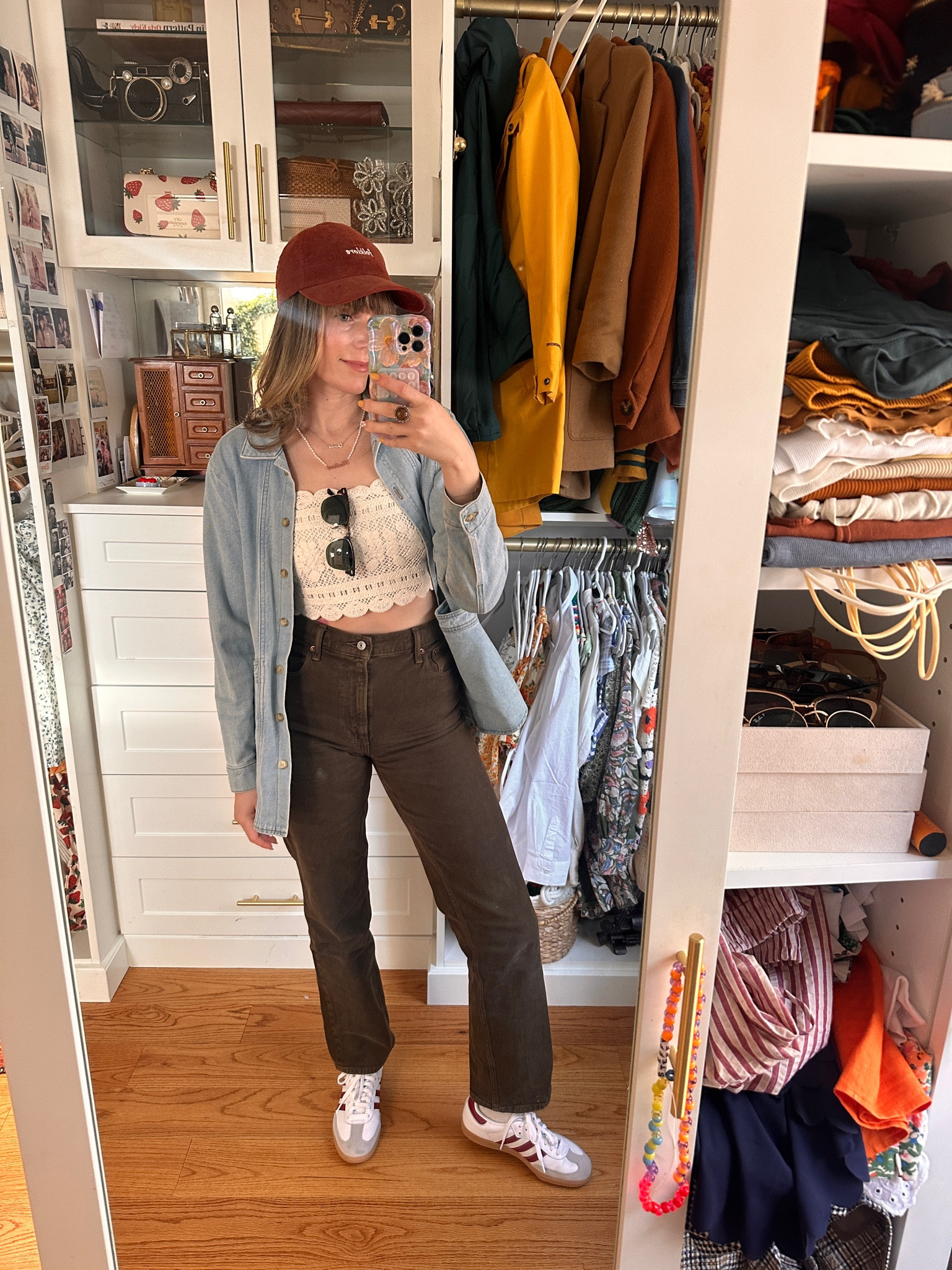 Love these 90s straight jeans 

#LTKSeasonal #LTKfindsunder100 #LTKsalealert