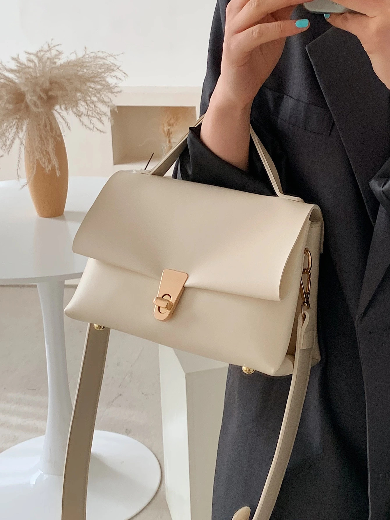 Minimalist Twist Lock Flap Satchel Bag | SHEIN