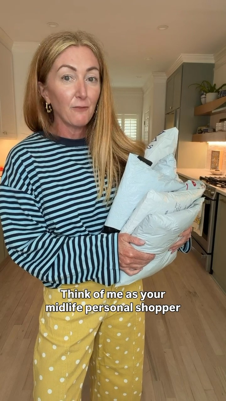 Think of me as your midlife personal shopper for all things Amazon.

I do the scrolling, ordering, unboxing and trying on so you don't have to - and l'Il always shoot it to you straight about what's worth it and what's going back.

All links are commissionable.
https://urlgeni.us/amzn/khteuz

#LTKdayinmylife #LTKgrwm #LTKOver40