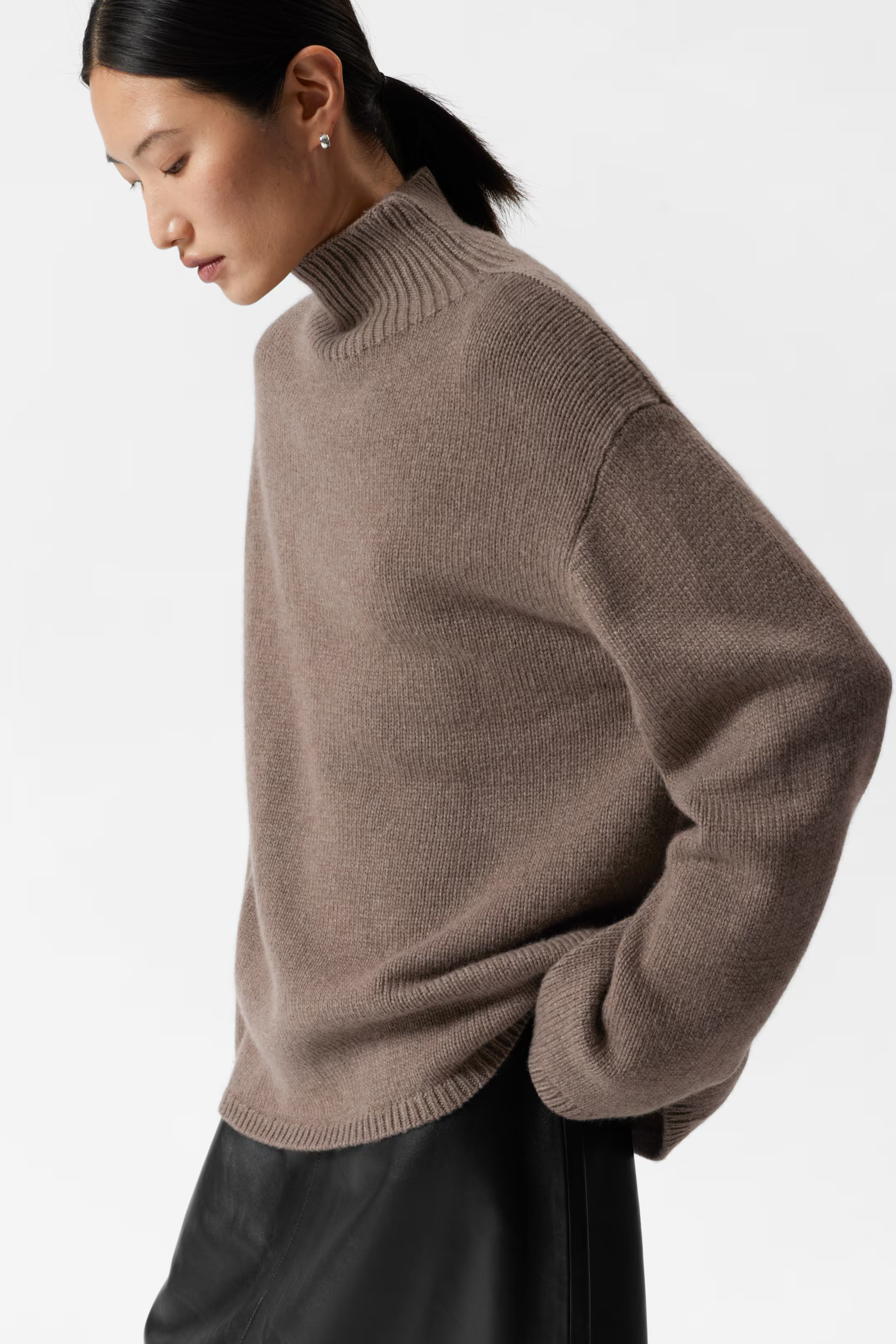 Cashmere-Blend Turtleneck Jumper | H&M (UK, MY, IN, SG, PH, TW, HK)