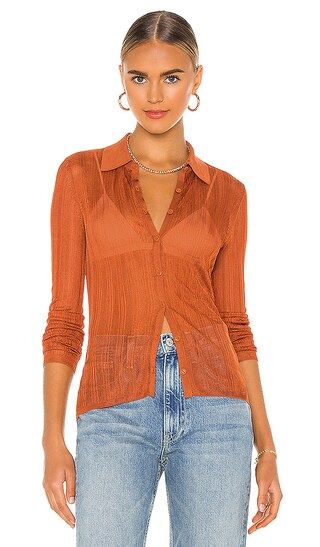 Rag & Bone Pacey Button Down Top in Burnt Orange. - size M (also in S, XS) | Revolve Clothing (Global)