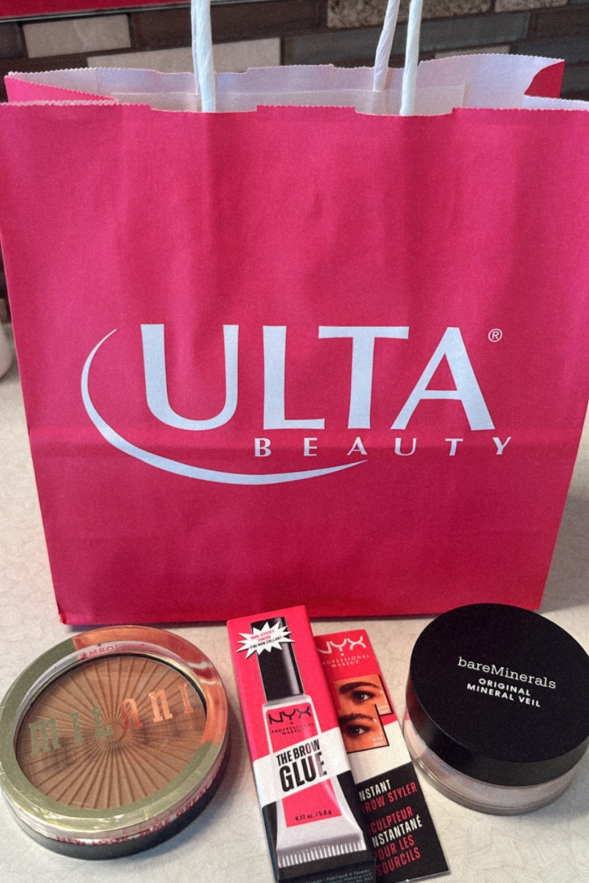 Mini ulta haul! 
Milani bronzer in ‘sun tan’ 
NYX brow glue in ‘clear’
Bare Minerals mineral veil ‘original translucent’ 

#LTKbeauty #LTKHoliday #LTKGiftGuide