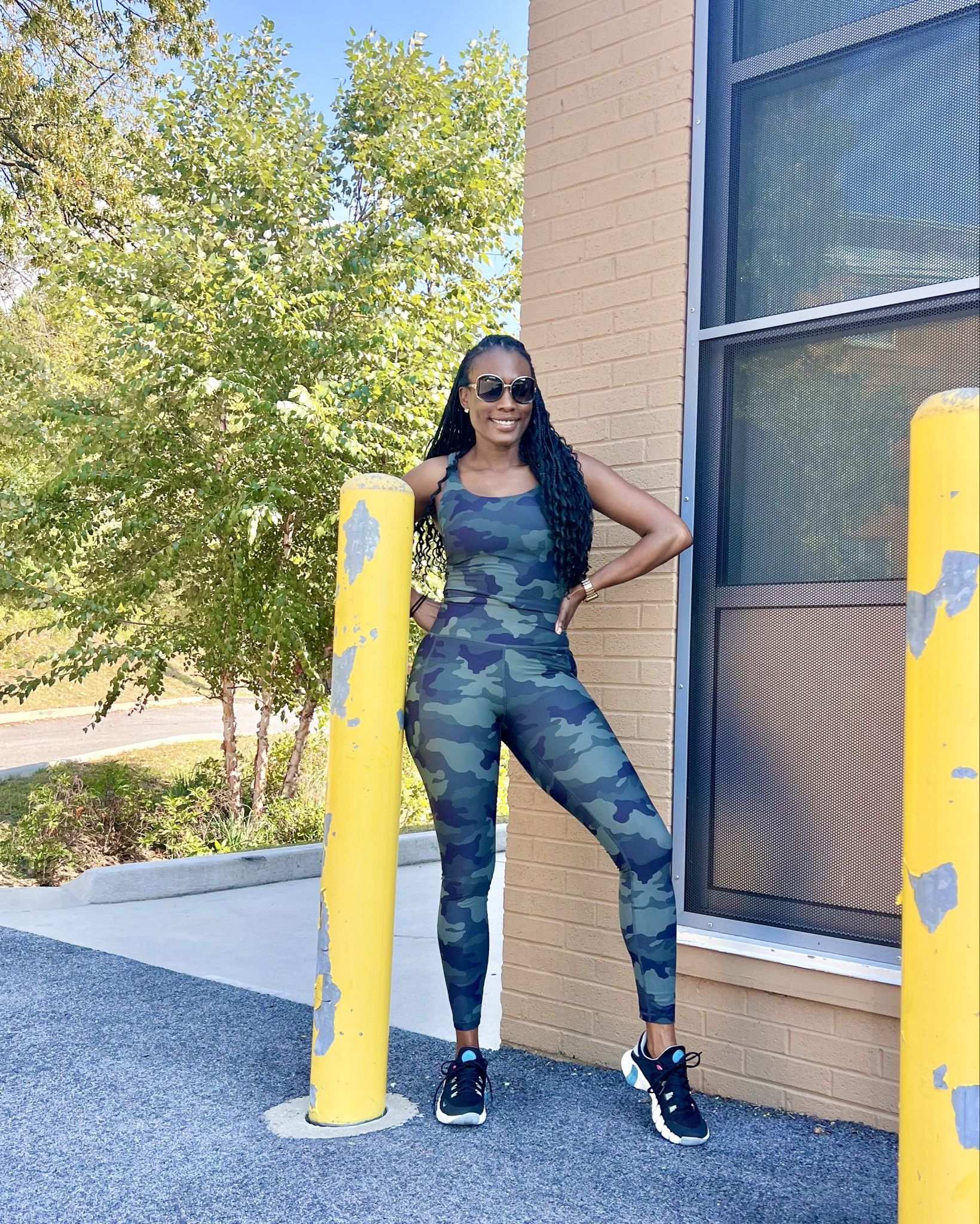 Work out/Activewear from old navy is so good. So many variety of styles and sizes. I love tall option for the pants #gym #gymclothes #fitness #gymoutfit

#LTKFitness #LTKShoeCrush #LTKStyleTip