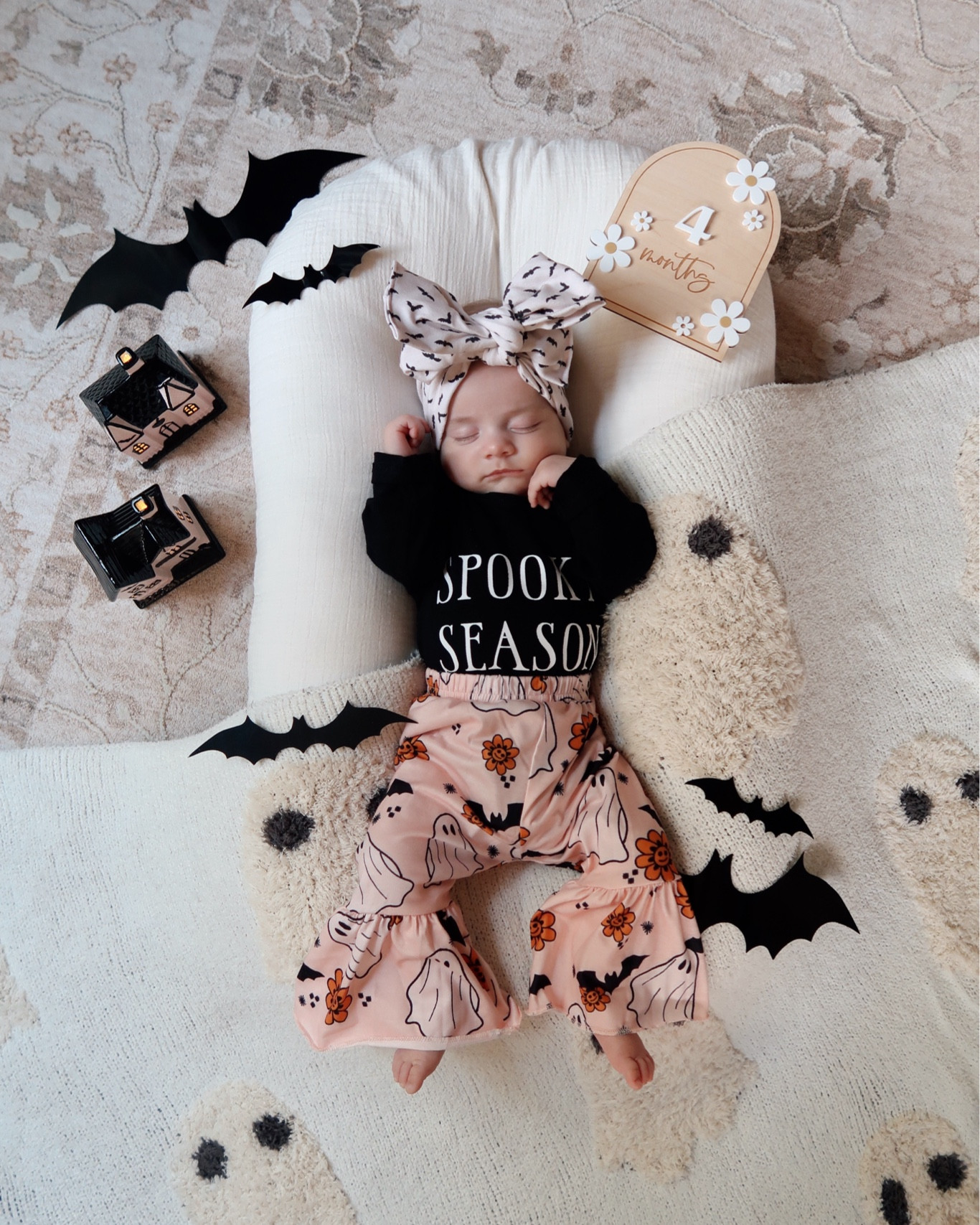 Spooky season 👻

She’s in 0-3m! 

Monthly milestone, milestone cards, Amazon babygirl, babygirl set, babygirl flares 

#LTKHalloween #LTKBaby #LTKFindsUnder50