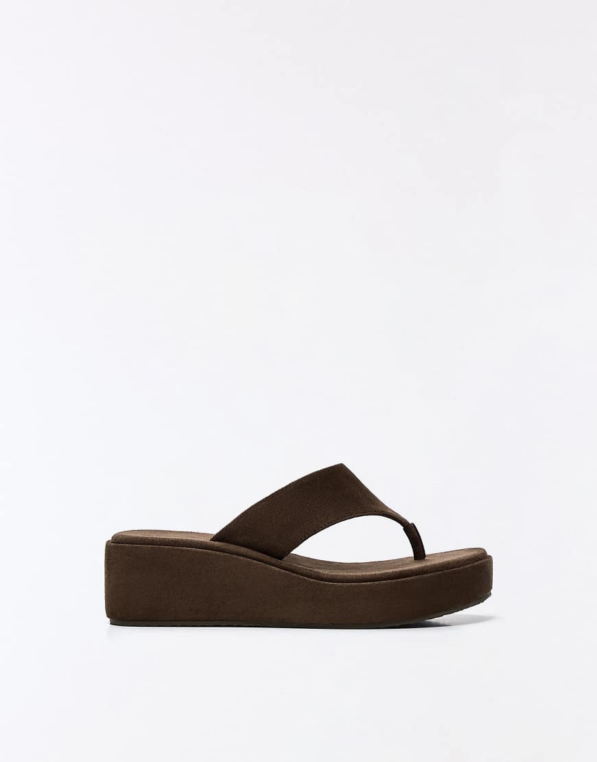 Bershka Thong heeled platform sandals in brown | ASOS (Global)