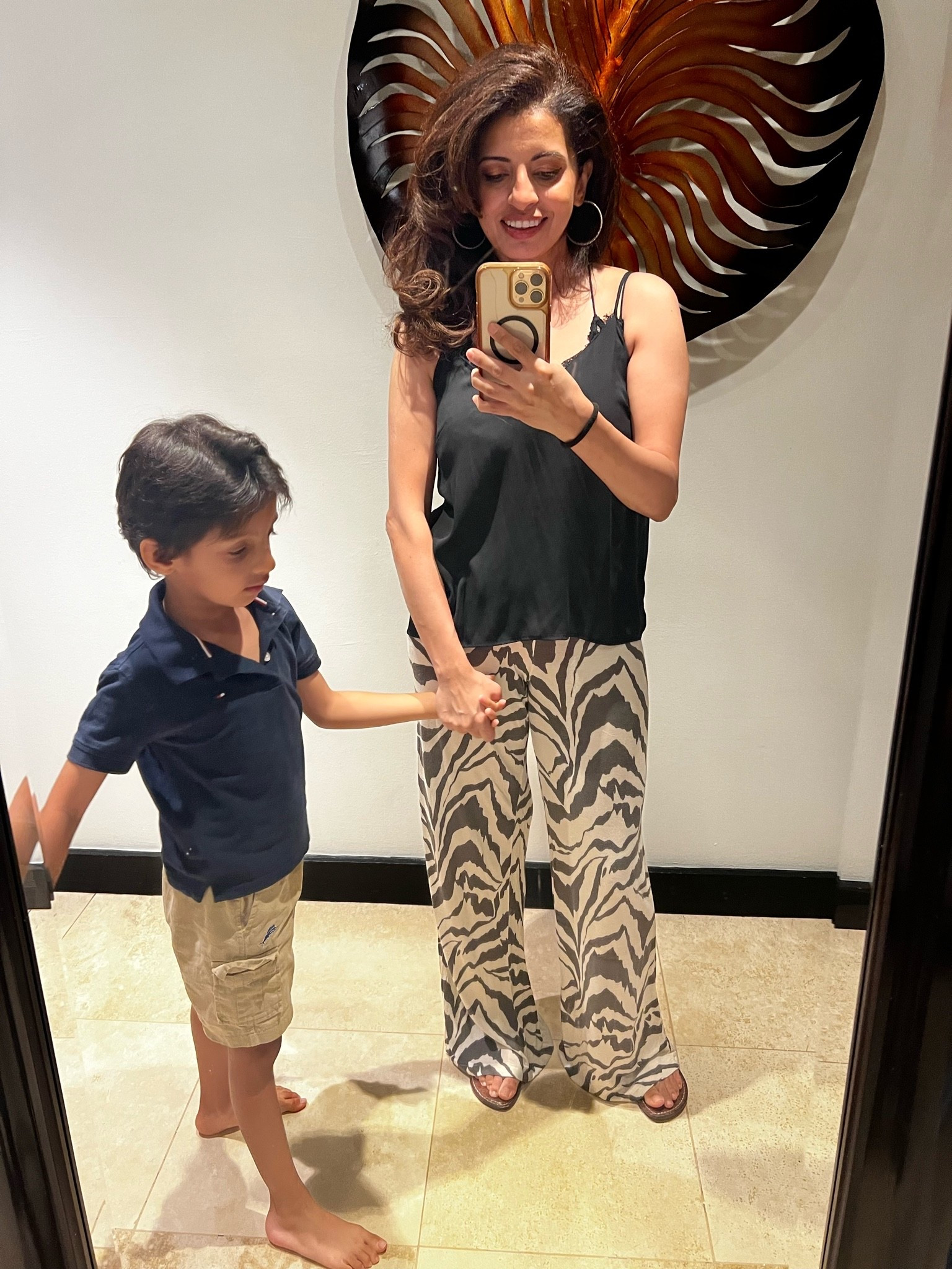 H&m pants from a few years ago. Linking similar via H&M, mango, and target. 
Top is Lush via Nordstrom. Linking similar. 
Lipstick - Dior shade 222 / nude.

#LTKootd