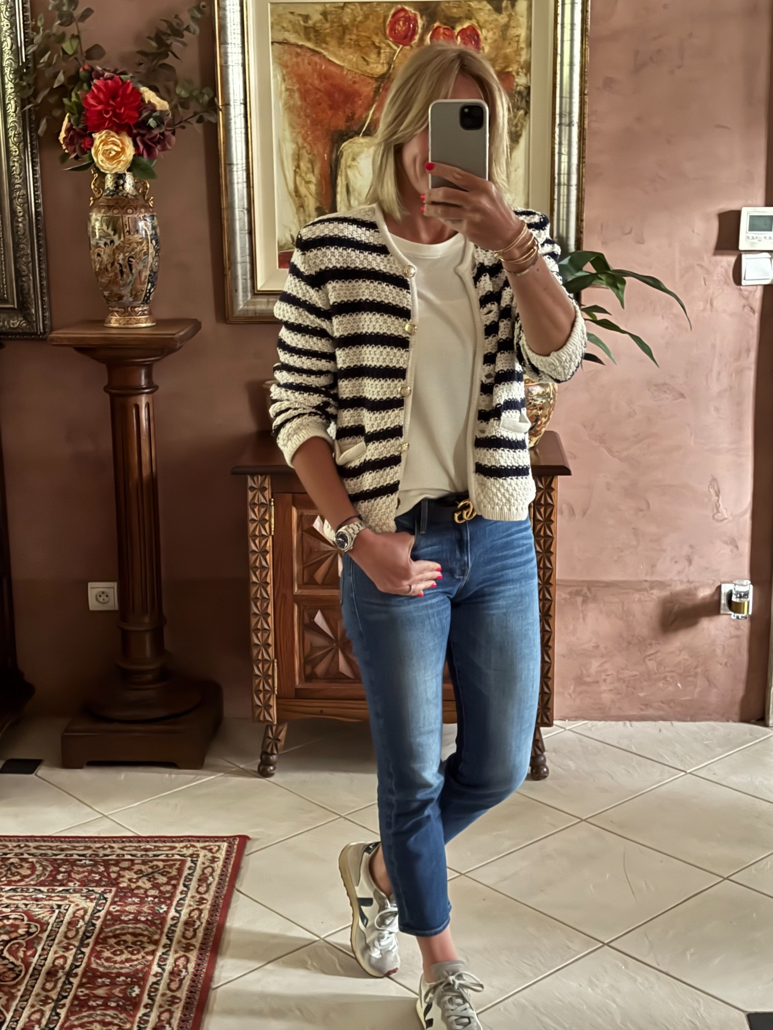 Simple everyday style
.
#mymidlifefashion #style #fashion #whatimwearing 

#LTKover50style