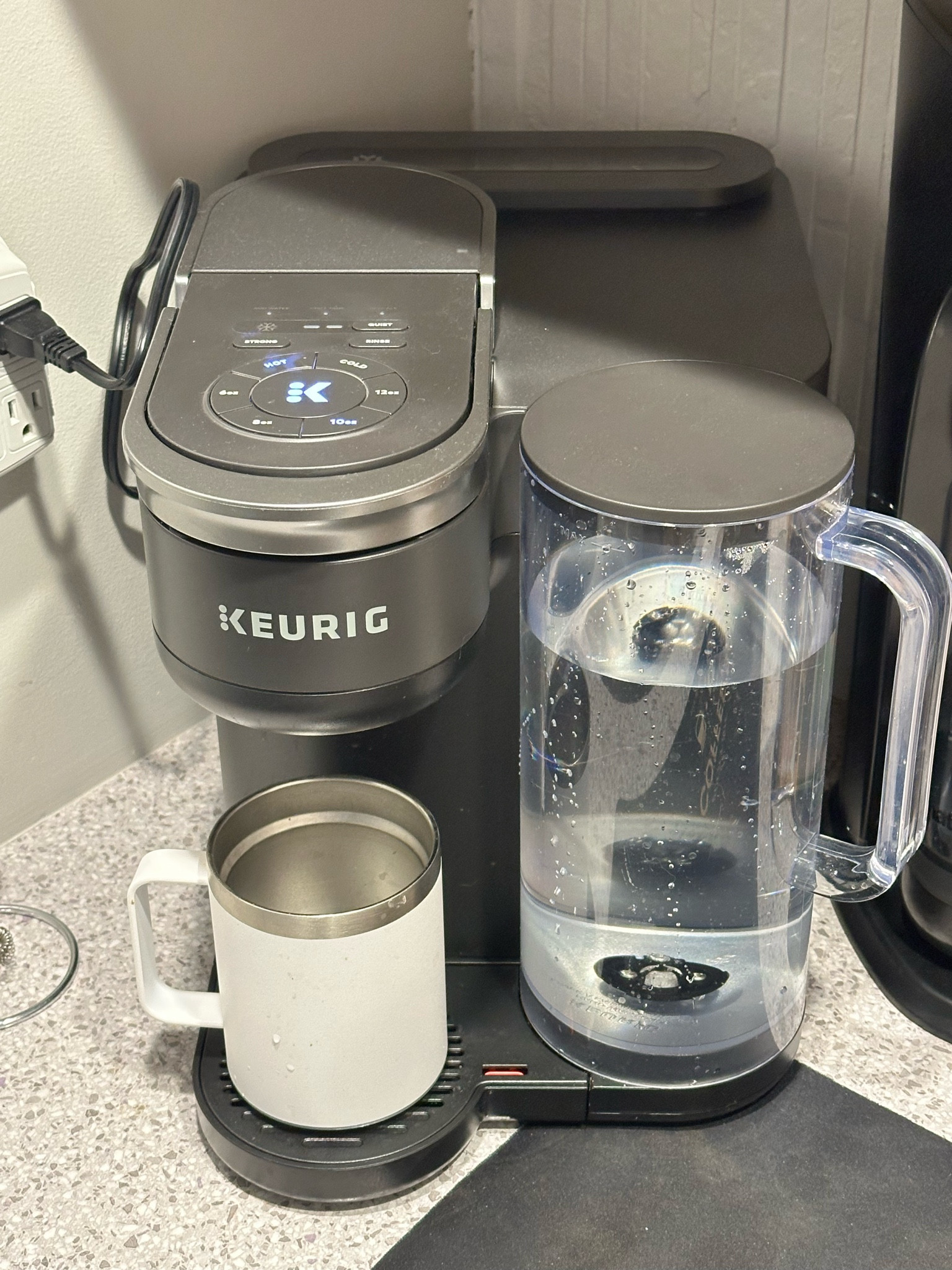 Keurig K Brew + Chill. Makes Hot + Cold coffee which means no more melting ice in your iced coffees 🙌🏻

#LTKSaleAlert #LTKHome #LTKFamily