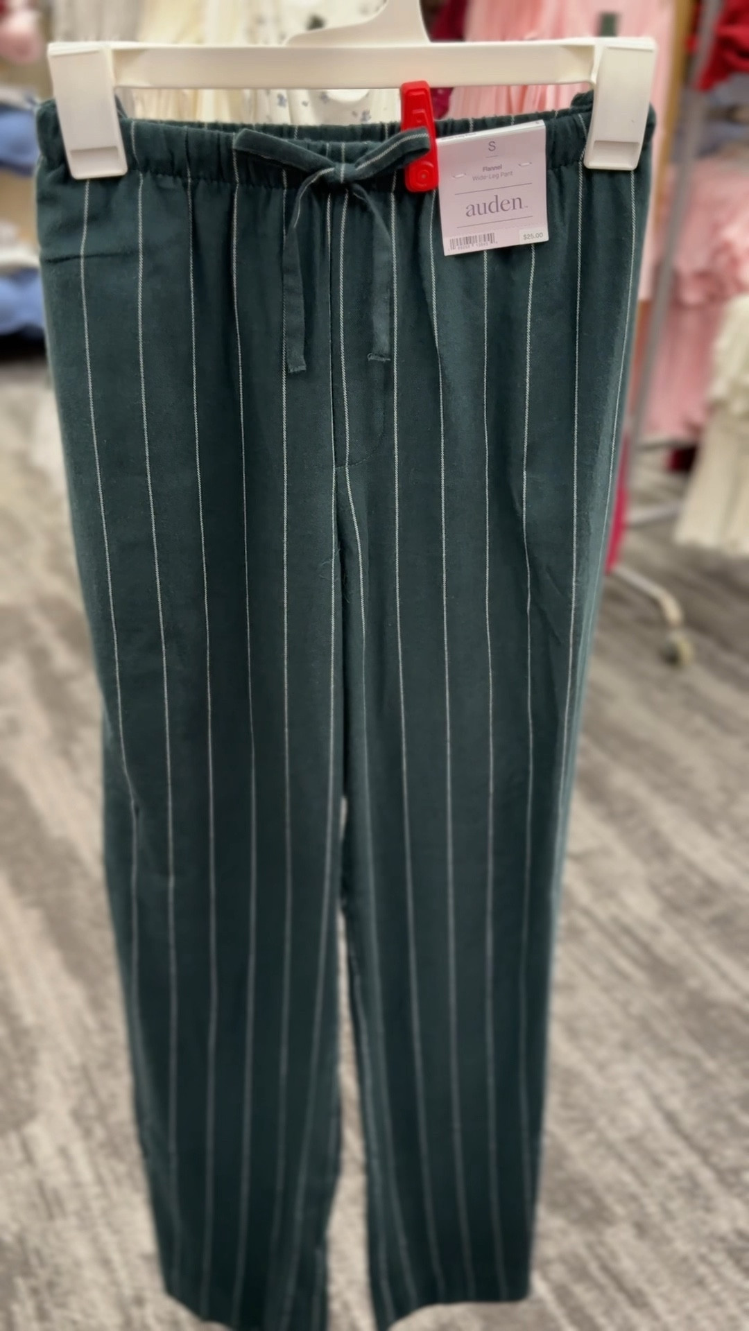 You better grab your Christmas pjs now because they always sell out before it even hits December! So many cute options at target right now!🌲☁️🎅🏼
•
•
•
•
#affordableclothes #targetstyle #targetfinds #targetfashion #targetdoesitagain #targetaddict  #targetforthewin #targetfind #targetclothes #targetoutfit #targetstyles #targetfashionfinds #foundattarget #casualstyle #sharemytargetstyle #winterfashion #winterclothes #winterclothing #winterstyle

#LTKHoliday #LTKSeasonal #LTKFindsUnder50