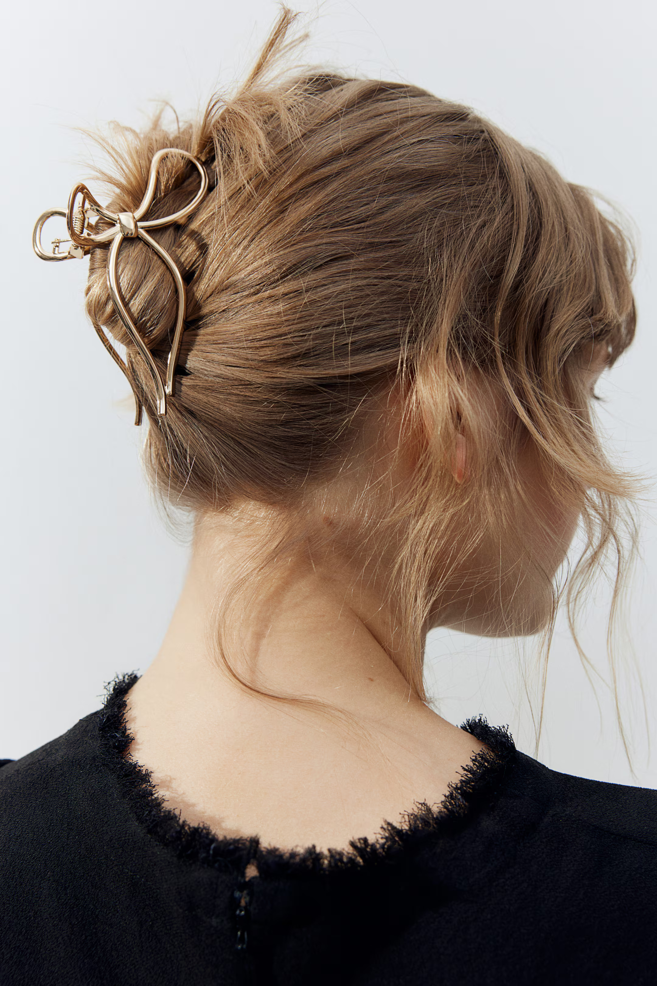 Bow-shaped Hair Claw | H&M (US + CA)