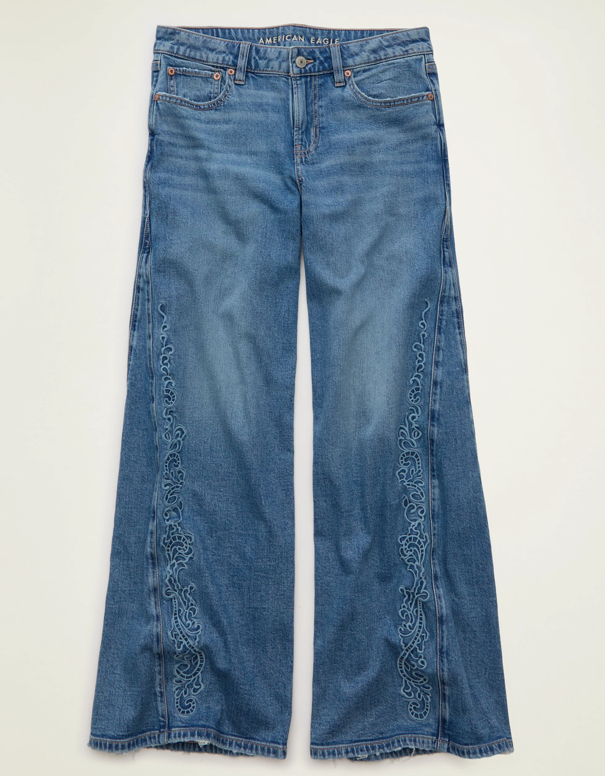 AE Low-Rise Baggy Ultra-Wide Leg Jean | American Eagle Outfitters (US & CA)