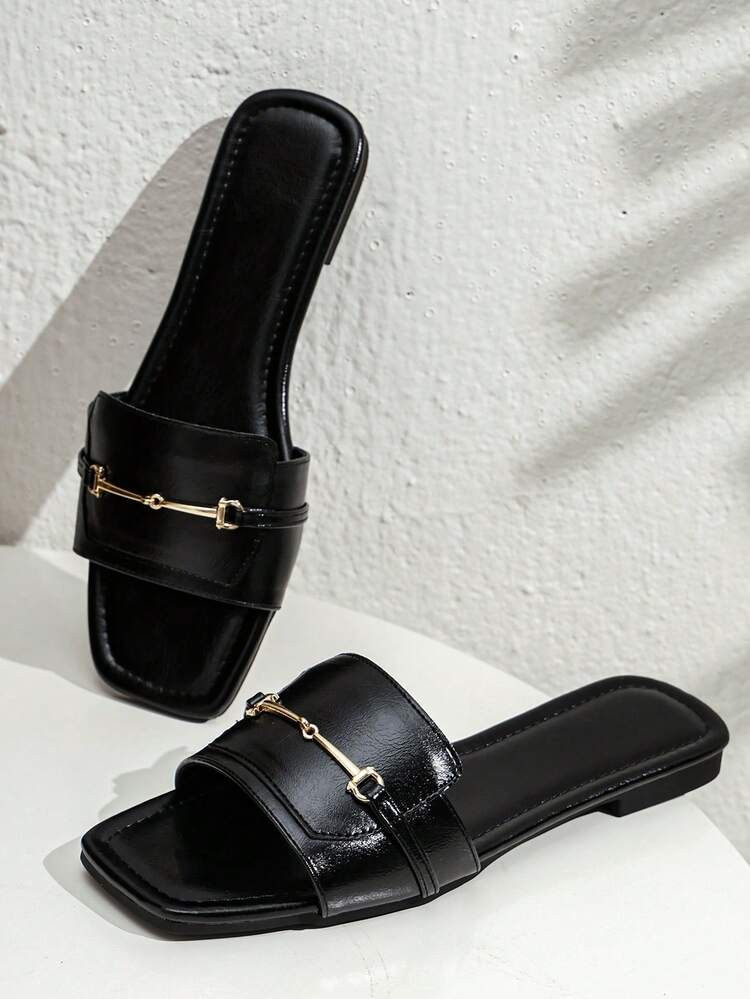 Women Metal Decor Slippers, Single Band Fashionable Slides Black | SHEIN