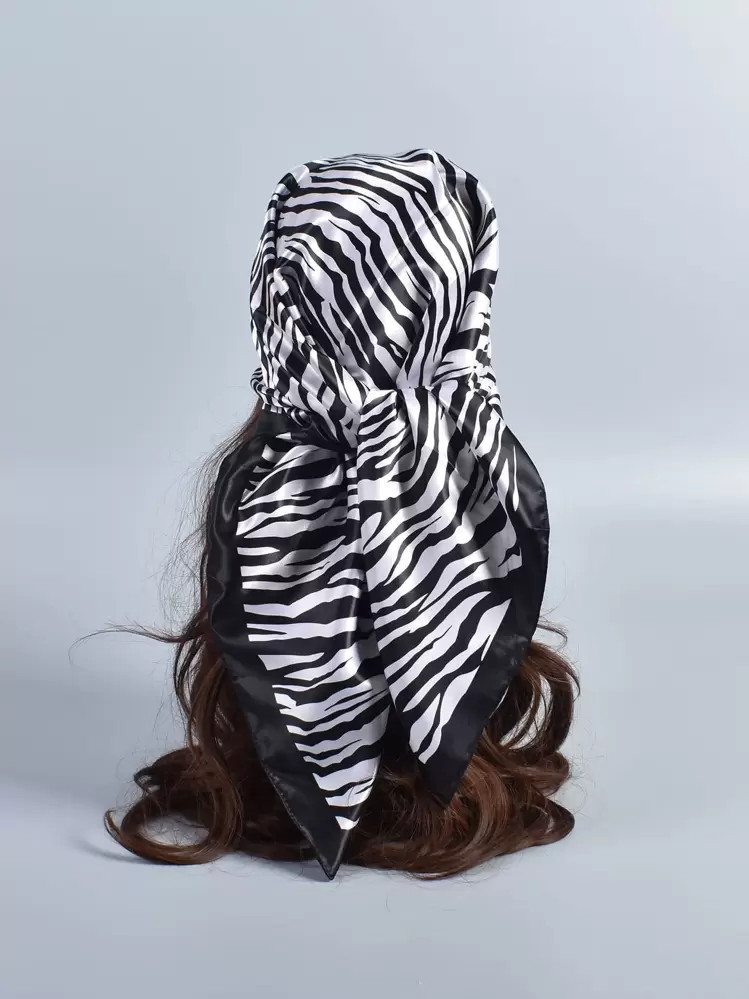 1pc Zebra Striped Print Bandana Women Big Square Scarf Bandana,Hair Band,Head Band Ideal For Dressing Up Your Look | SHEIN