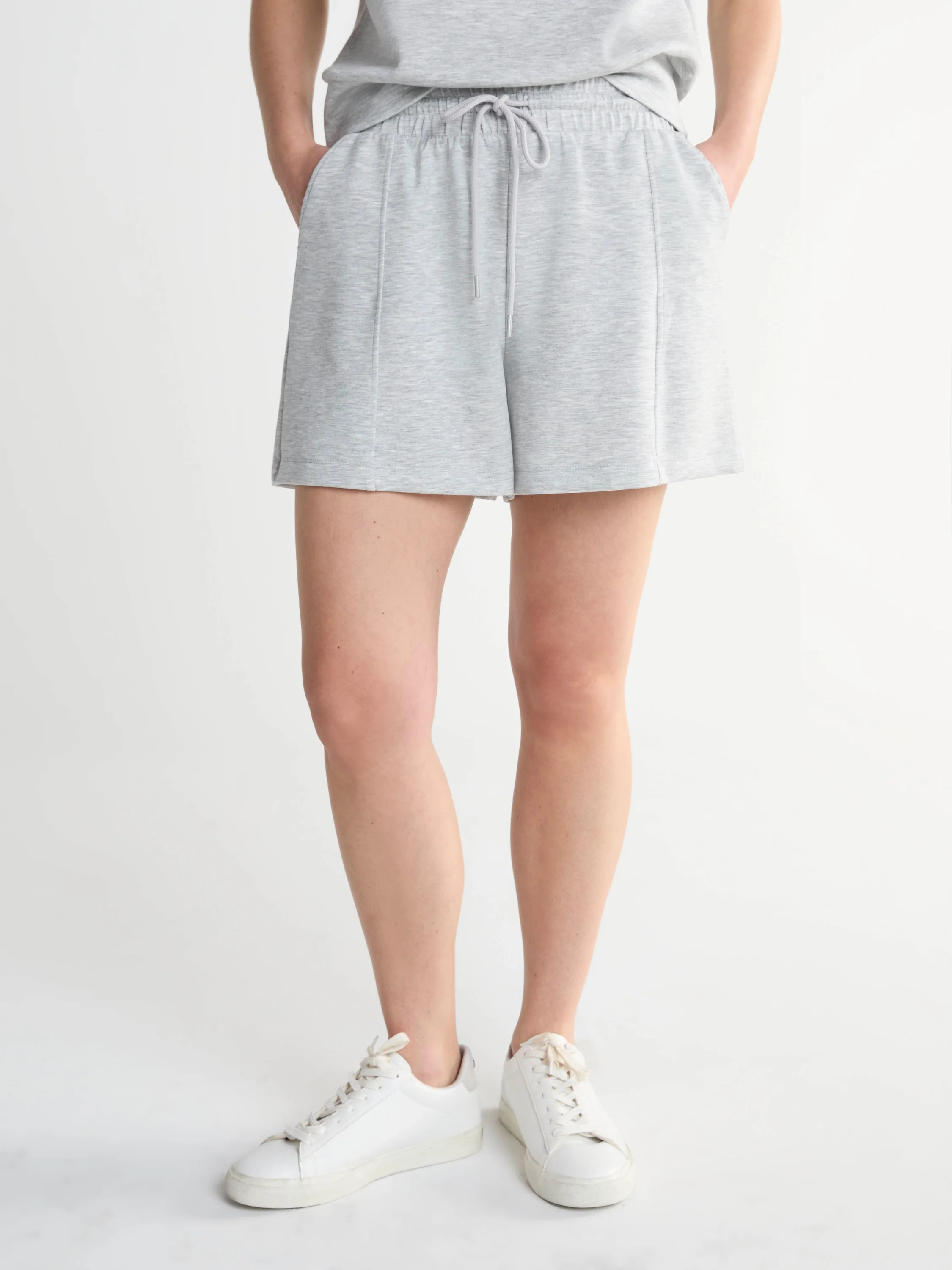 Scoop Women's and Women’s Plus Ultimate ScubaKnit Seamed Shorts, Sizes XS-4X | Walmart (US)