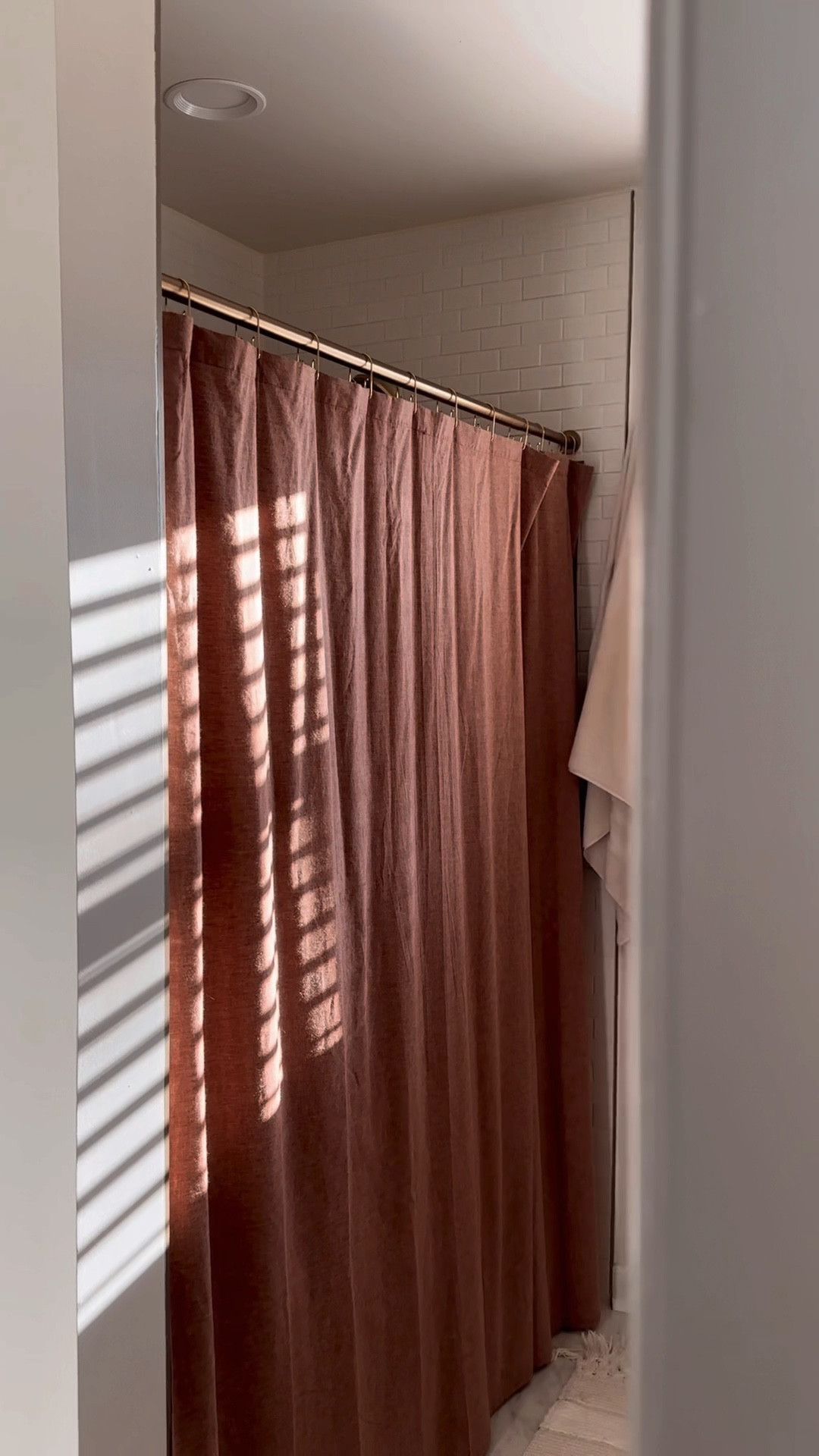 My shower curtain details! 

#showercurtain #showerrod #showercurtainrod #showercurtainrings #bathroom #homedecor 

#LTKhome #LTKFind