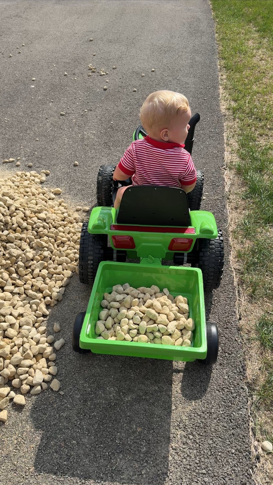 Amazon tractor 🦺🚜

#LTKKids