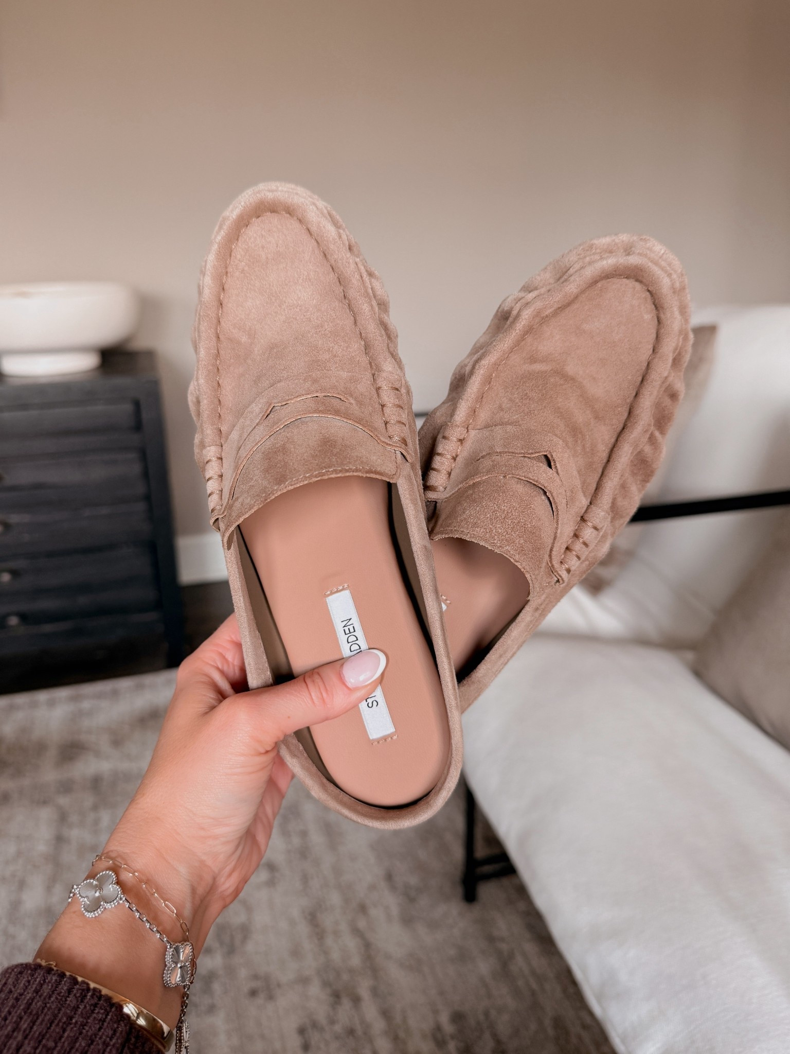 These slides are wildly comfortable! Go true to size

#LTKPetite #LTKootd #LTKOver40