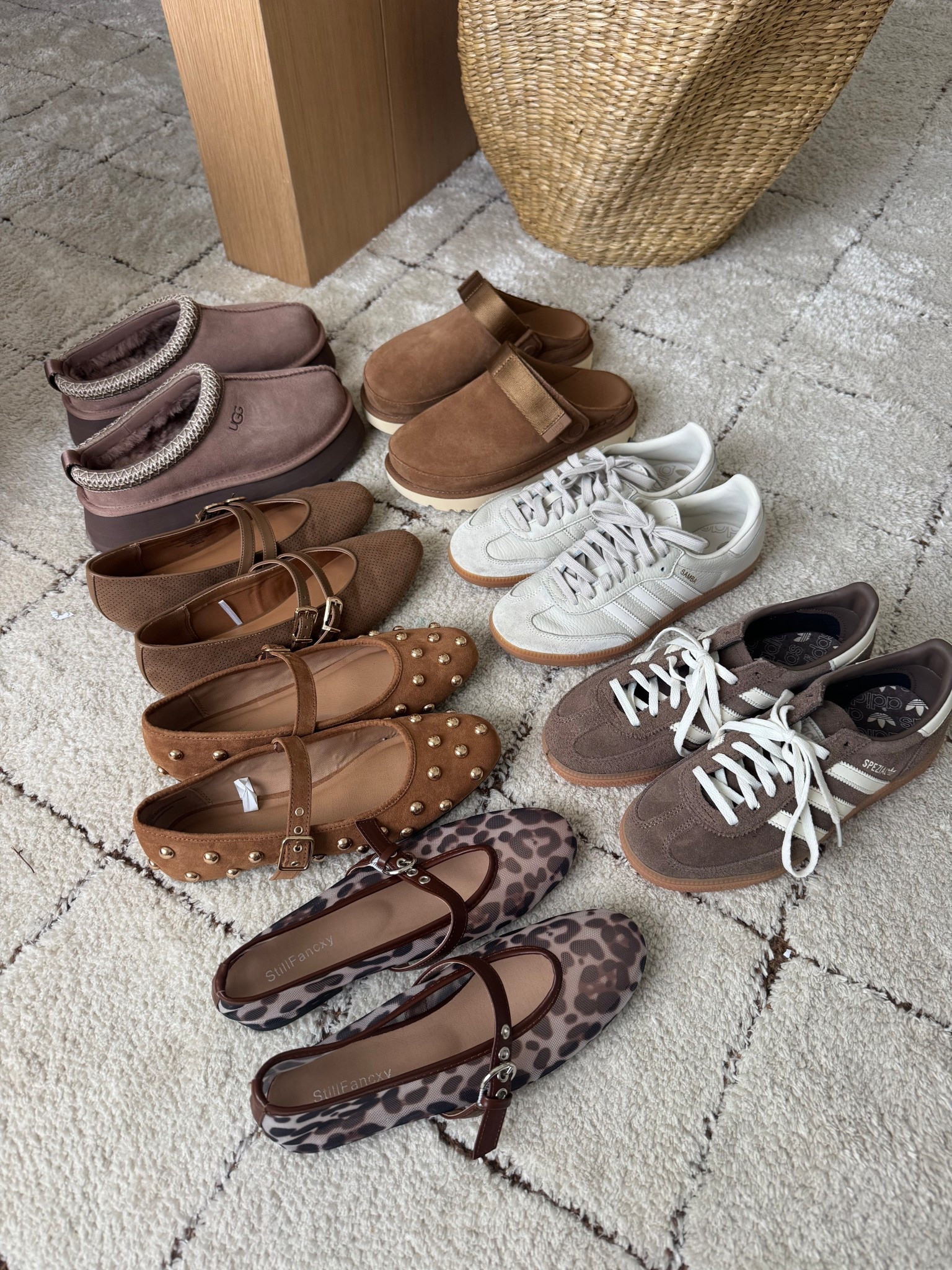 Fall shoe line up 🍂

#LTKTravel #LTKShoeCrush #LTKStyleTip