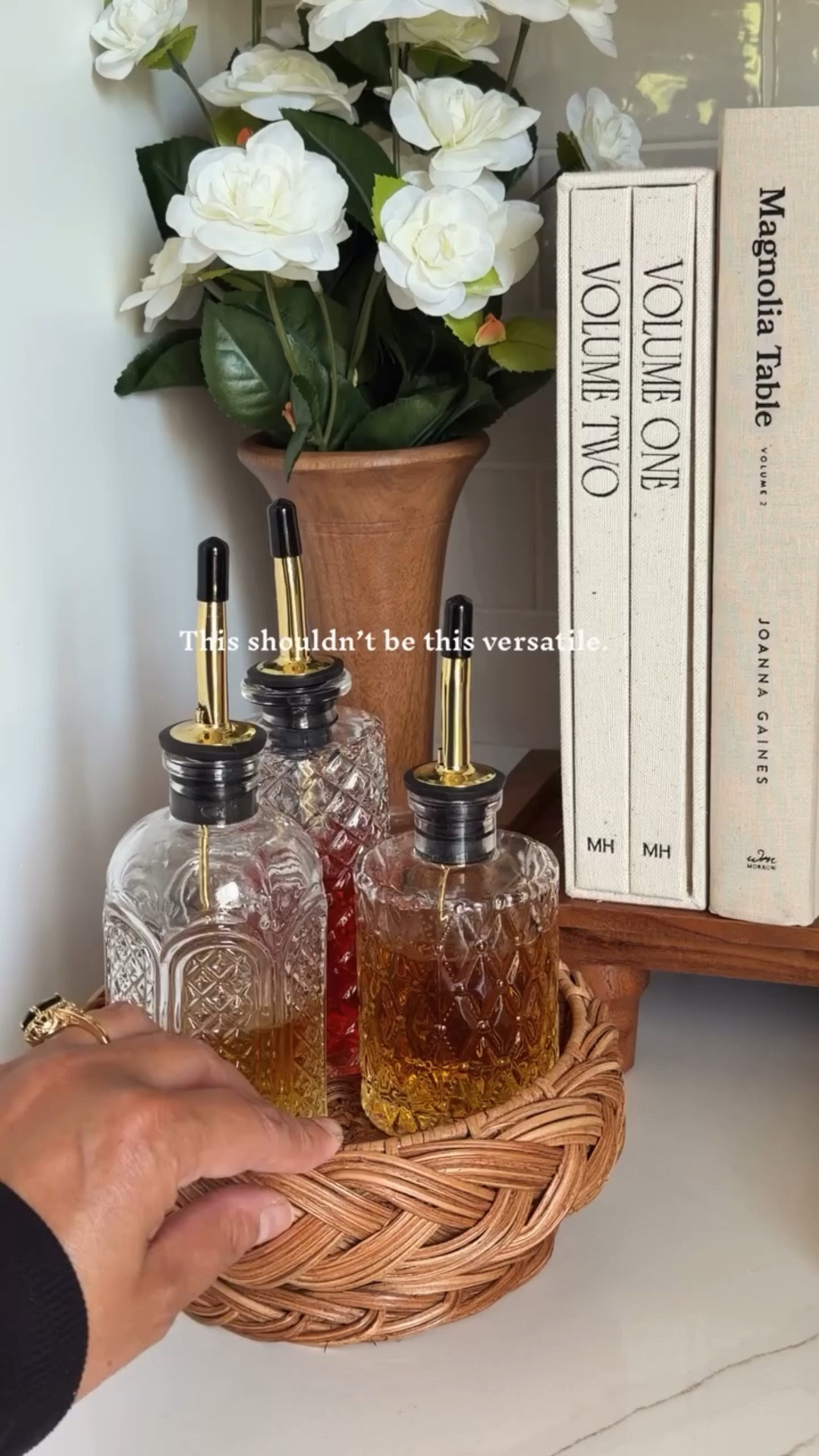 This shouldn’t be this versatile. 

Same piece, so many ways to style it. 
Which one is your favorite?

Save this for later

#cozy #cozyathome #cozyvibes #homedecor #cozyhome