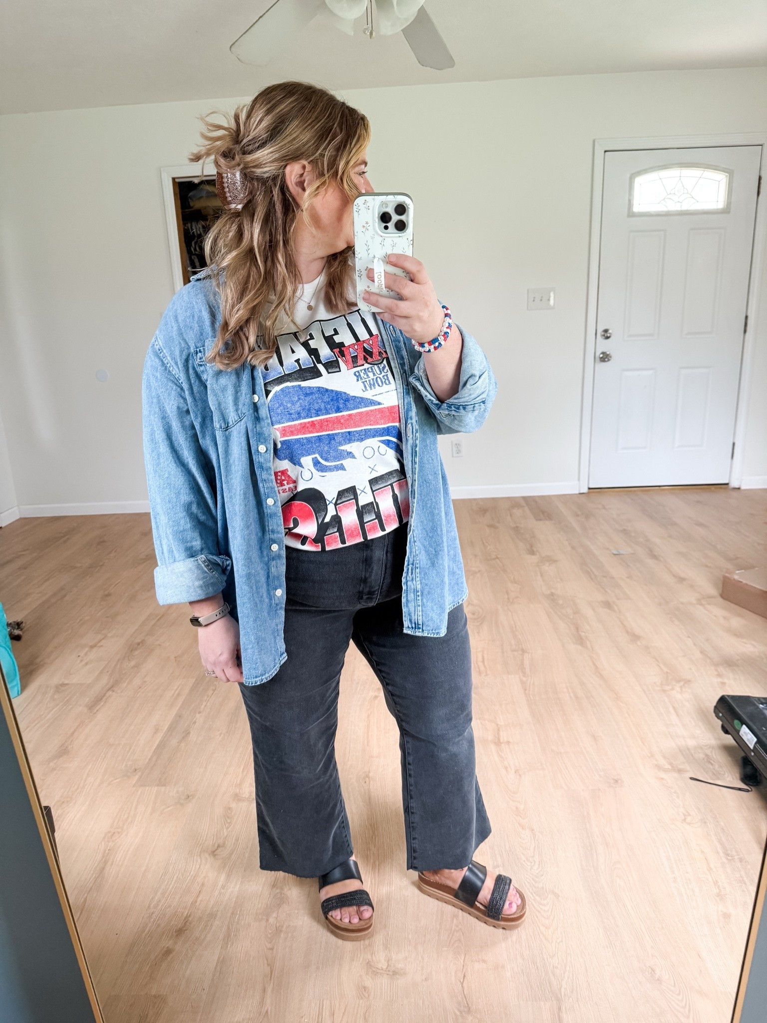 Wearing an XL in my denim shirt, 16 short in my black jeans.  My Buffalo Bills tee is older so pinked similar

#LTKSeasonal #LTKMidsize #LTKootd