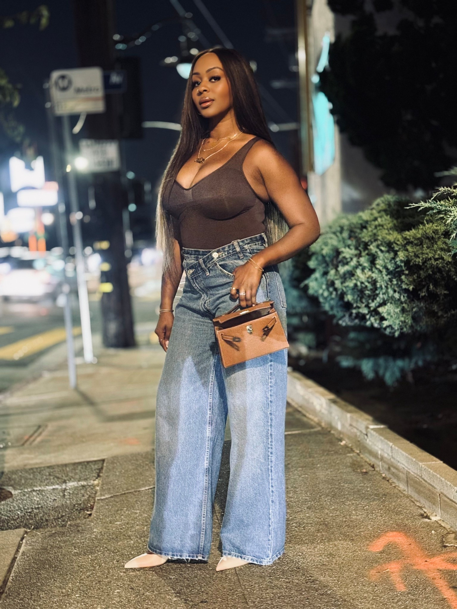 Sometimes I wear Jeans 👖 #ootd #wiw #denim #skims #fallfashion 

#LTKFallSale #LTKShoeCrush #LTKFindsUnder100