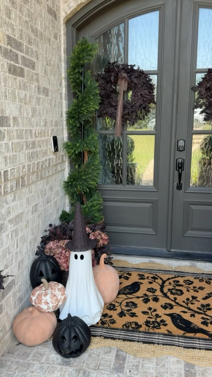 Are you as obsessed as we are with our new Halloween collection??

#LTKSeasonal #LTKHome