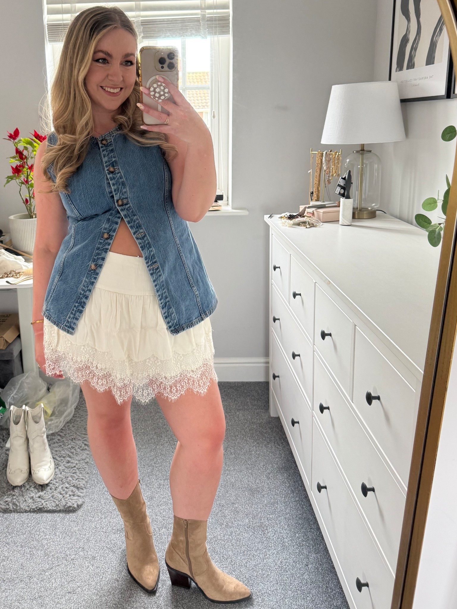 Little nod to coachella 🎡 

#LTKootd #LTKgrwm #LTKMidsize