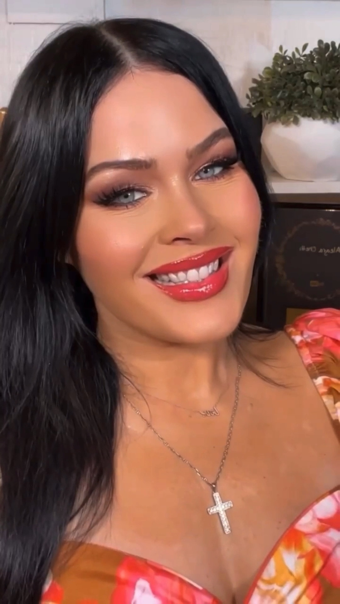 Mac lipgloss 

#LTKbeauty #LTKfindsunder50 #LTKfindsunder100