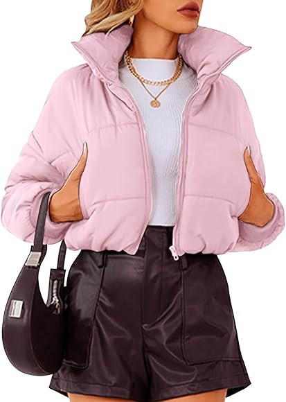 Flygo Women Cropped Quilted Puffer Jacket Winter Fashion Long Sleeve Bubble Short Down Coat | Amazon (US)