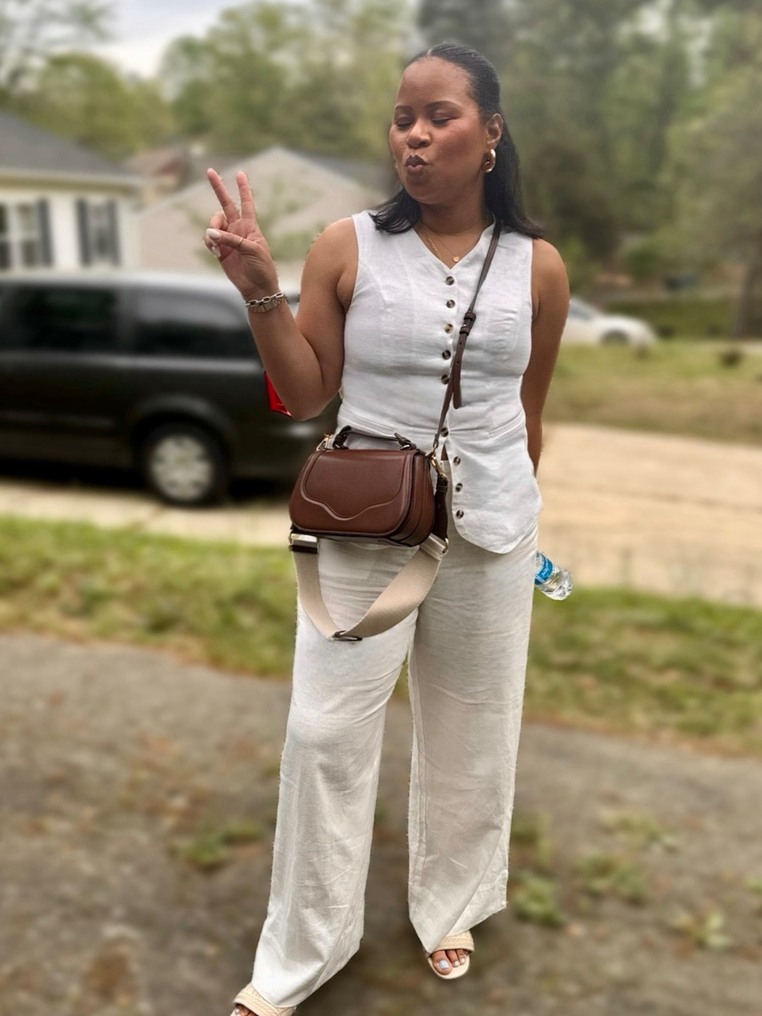 In my summer white linen☀️
Bag: Zara 6203/510/709


#LTKFindsUnder100 #LTKOver40 #LTKSeasonal