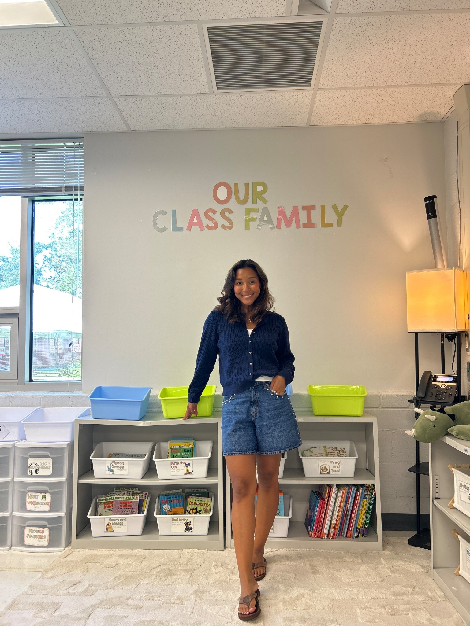 Sizing 🤍
Cardigan: large 
Shorts: 27
Shoes: 7 

#LTKSeasonal #LTKFindsUnder100 #LTKFindsUnder50