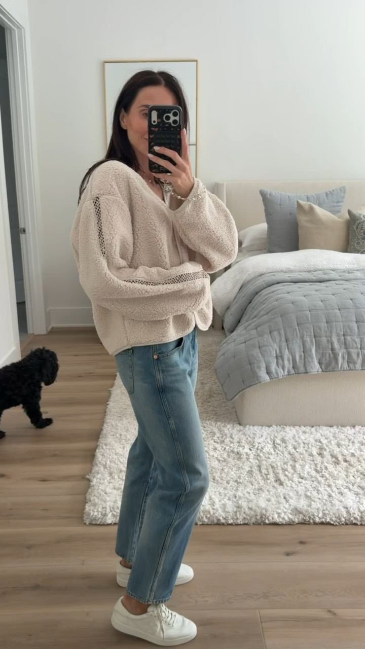 Cardigan size S, jeans size 0.