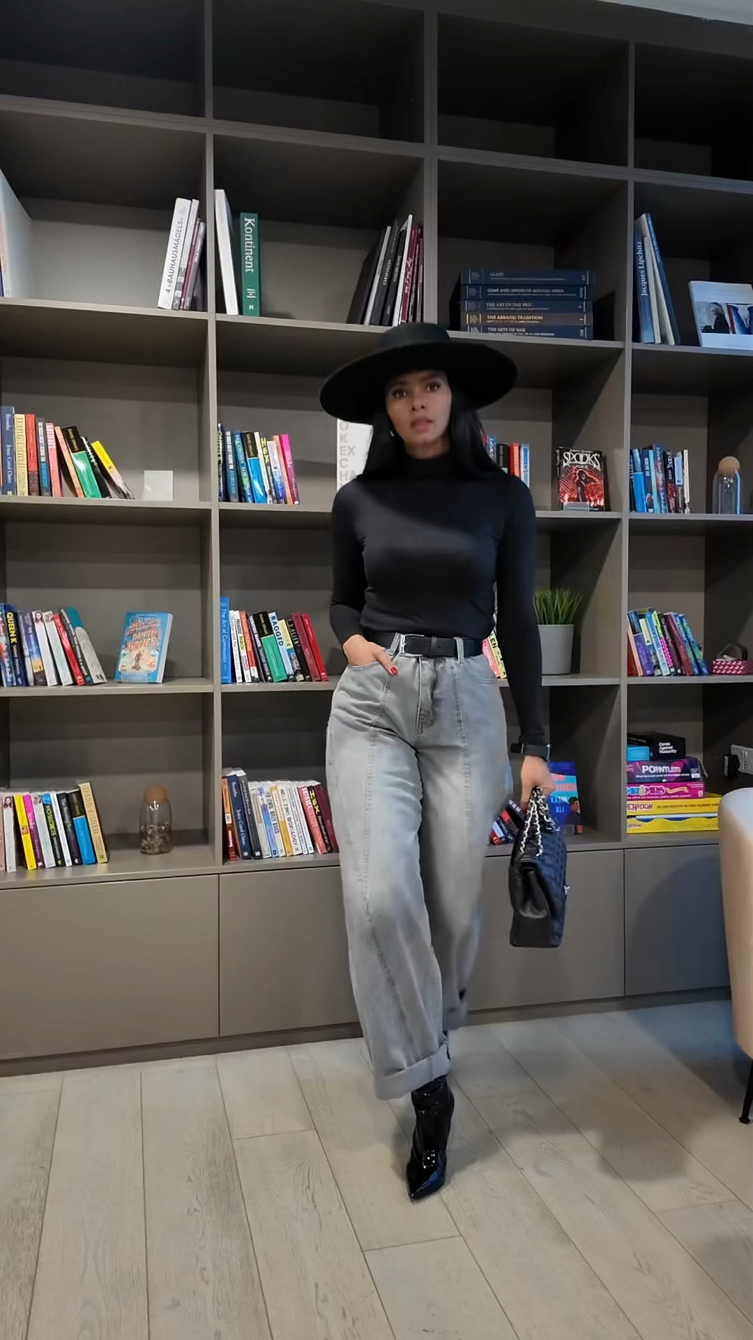 Effortless Cool: The Barrel Jean Edit

Your guide to styling this season's must-have barrel jeans with a classic polo neck for ultimate comfort and style.

#LTKgrwm #LTKeurope #LTKstyletip