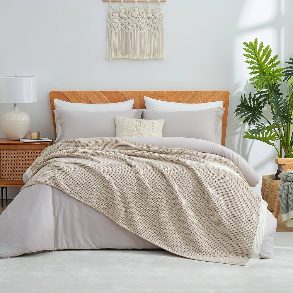 Amélie Home Chenille Waffle Throw Blanket for Couch, Reversible Soft Cozy Knit Blanket Lightweig... | Amazon (US)