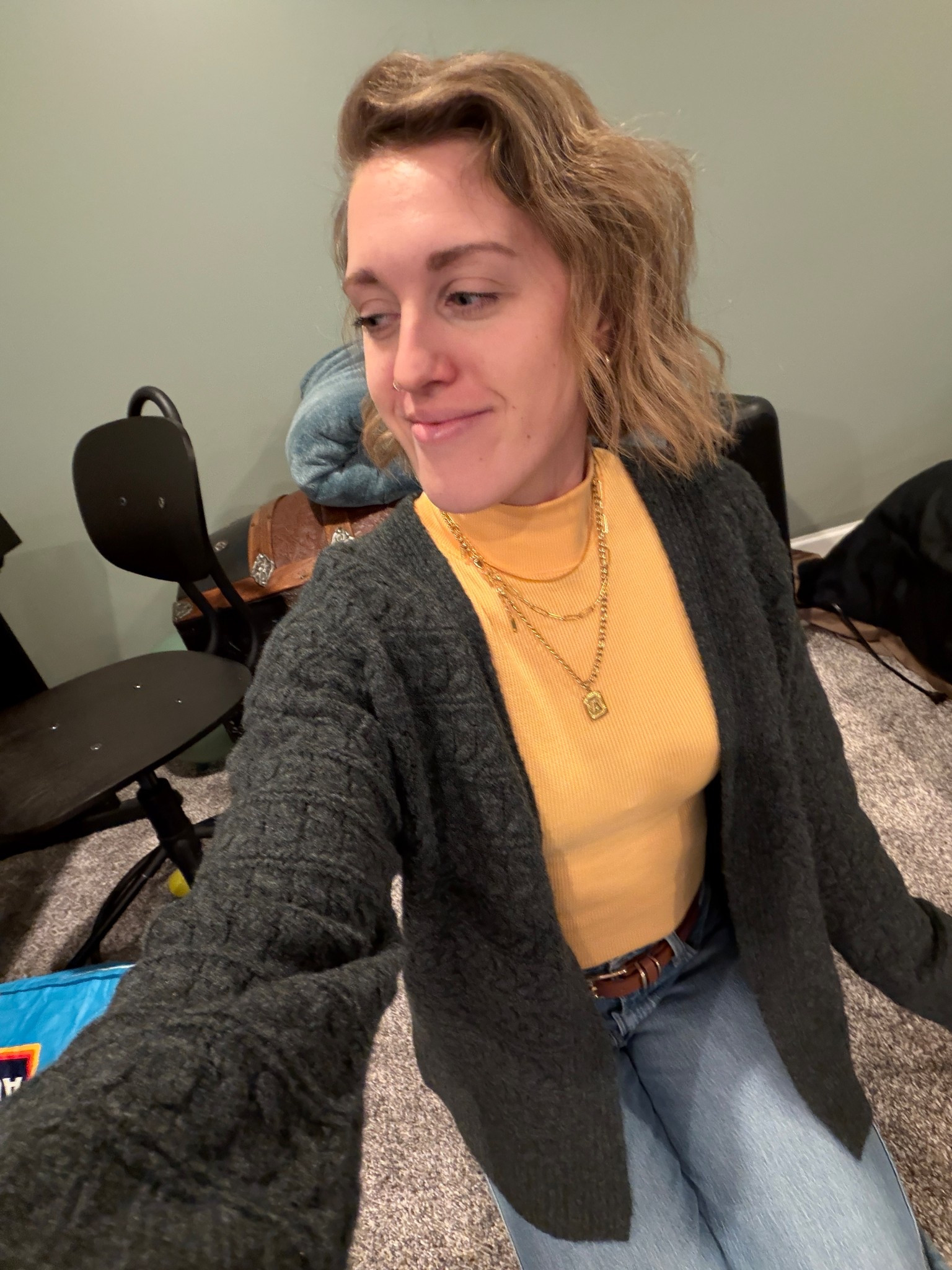 Cutest cardigan from Target!! This is a must have in both this charcoal grey and the white!😍😍😍 great for spring transition! Also these jeans are great for cuffing or keeping straight.

Wearing a M/L for the cardigan for an oversized look.
Wearing a 26 in the jeans (sized one down from my normal 27)

#LTKootd #LTKmomlife #LTKTall