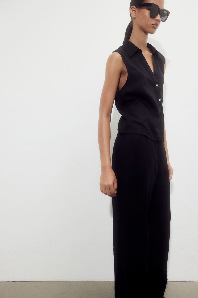 Sleeveless Linen-blend Shirt - V-neck - Sleeveless - Black - Ladies | H&M US | H&M (US + CA)