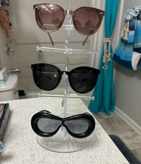 Organizing my stuff makes me so happy. This sunglasses organize is perfect 

#LTKhome #LTKstyletip #LTKunder50