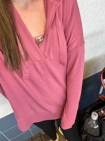 This brand has the BEST travel outfits. This sweatshirt is flowy, soft, has great texture in the sleeve, and fun, thick, hood strings!

Sizing: tts (xs). Fitted sleeve and flowy body. Has a hood!

#LTKtravel #LTKstyletip #LTKunder100