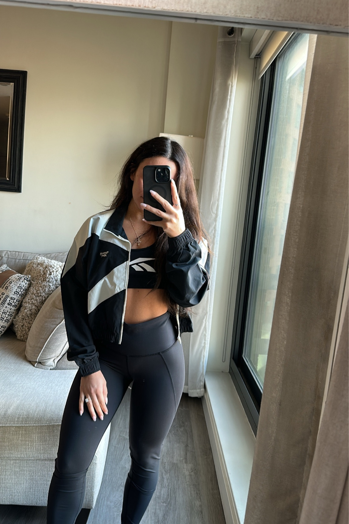 Sports bra: small
Leggings: small
Jacket: small 

#LTKstyletip #LTKfit #LTKunder100