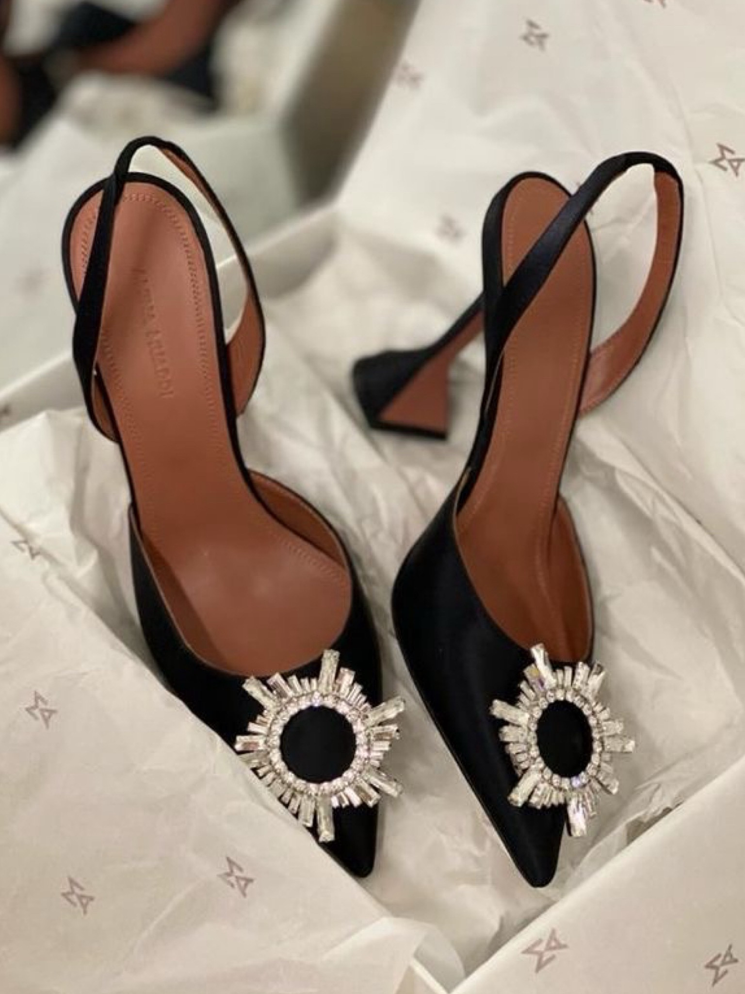 AMINA MUADDI
Begum crystal-embellished satin slingback pumps 🖤
Comes in so many other beautiful colors!
#dhgate

#LTKfindsunder100 #LTKparties #LTKGala