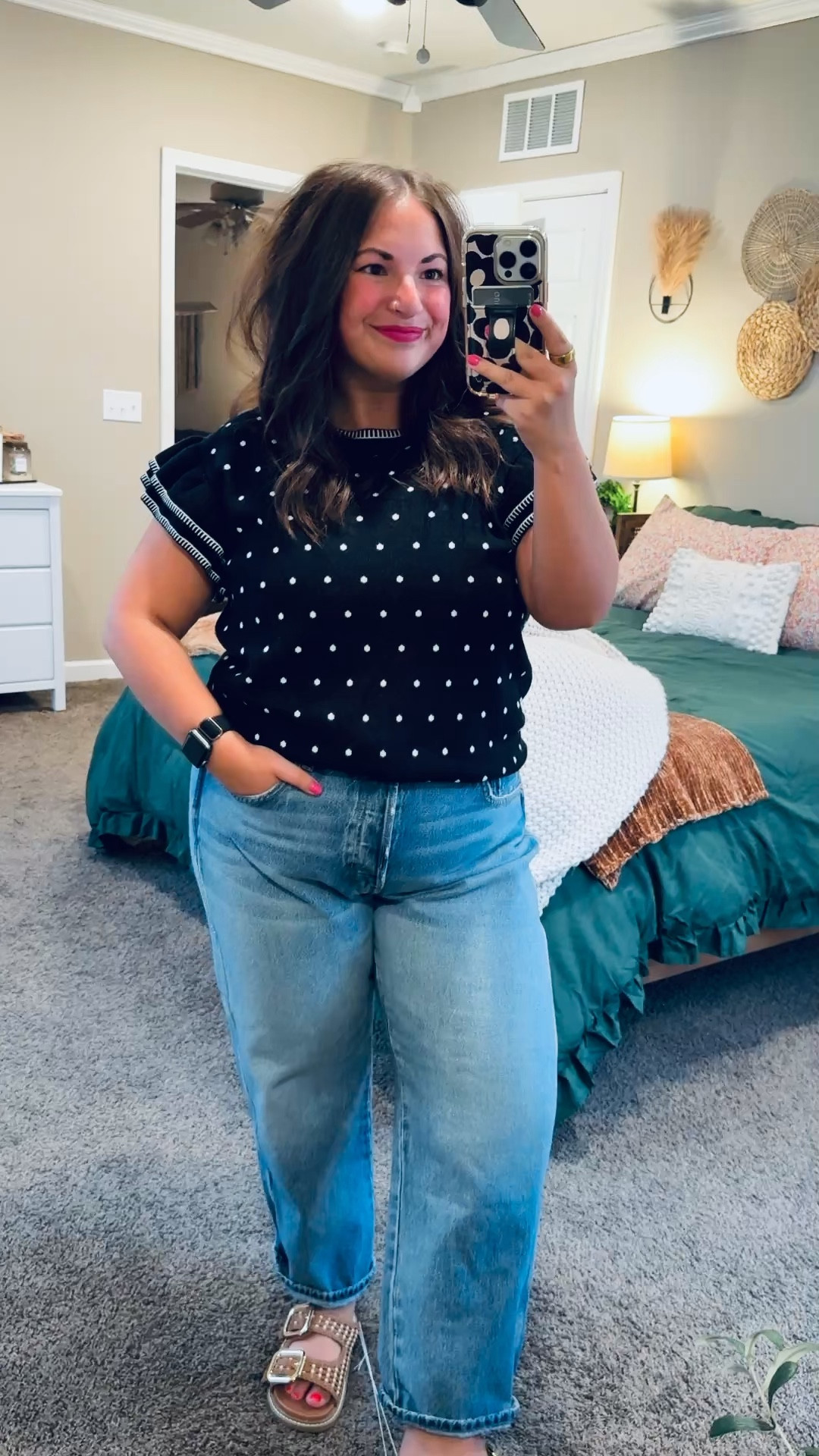 The sweetest little detail 🤍 This ruffle short sleeve sweater from Walmart is such a fun twist on a classic. Comfy, feminine, and easy to pair with denim or trousers for an everyday look.

sandals: fit true to size // wearing a 5
jeans: fit true to size // wearing a 14
sweater tee: fits small // wearing an XL (fits like a large) 

 

#LTKootd #LTKMidsize #LTKWorkwear
