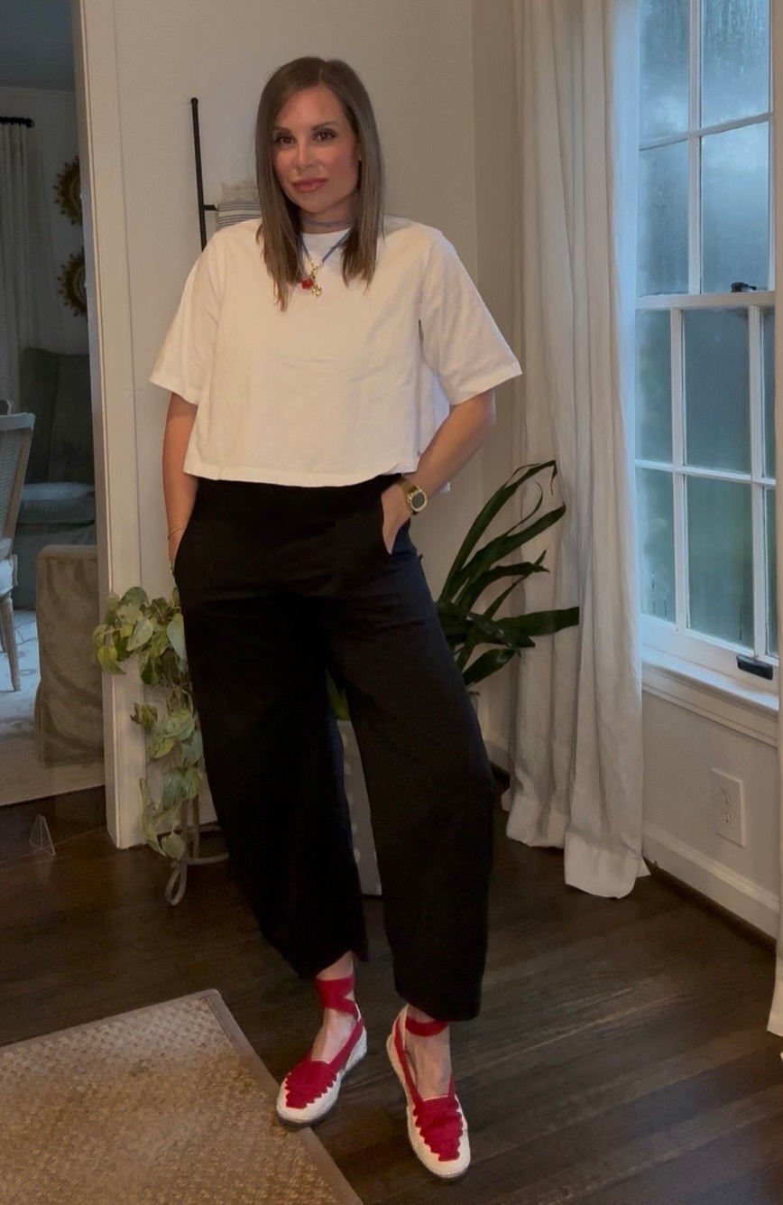 Elevated Casual. 

#LTKootd #LTKmomlife #LTKOver40