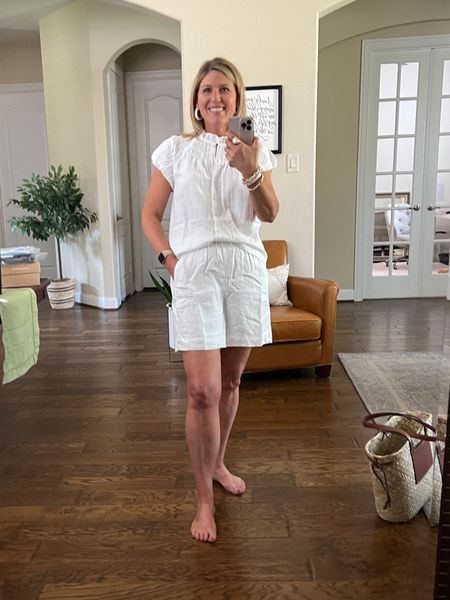 Darling white top. Button up the front. Several color options. White pullon linen shorts. 6”. Roomy fit. Run tts. 

#LTKFindsUnder100 #LTKVideo #LTKStyleTip