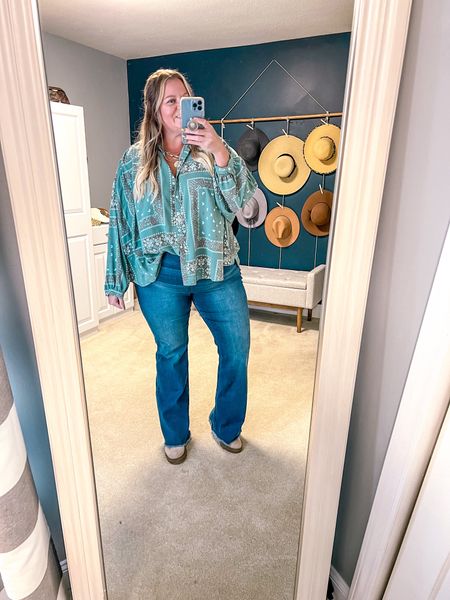 Giving all the boho vibes with this flowy blouse and flare jeans. Styled with my lug sole boots. Finished off the look with my starburst initial necklace - it comes in multiple finishes and is under $20! 

Plus size winter outfit | plus size boho | boho outfit | plus size outfit ideas | size 18 | size 20 | outfit idea | psootd | boots | jeans 

#LTKover40 #LTKplussize #LTKstyletip