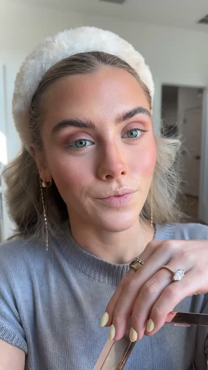 A dual-ended cheek brush designed for blush, bronzer and highlighter lovers who want more control. Inspired by our cult-favorite Duo Brush Face, this smaller, cheek-specific shape delivers the same soft, seamless blend—with next-level precision. The dense end taps and diffuses liquids or creams, while the curved end sculpts and shapes all your angles—cheekbones, jawline, forehead and more.  Both ends can be used with creams, liquids, or powders. As always there’s no wrong way to DIBS. @ulta @DIBS Beauty

#LTKgrwm #LTKselfcare #LTKBeauty