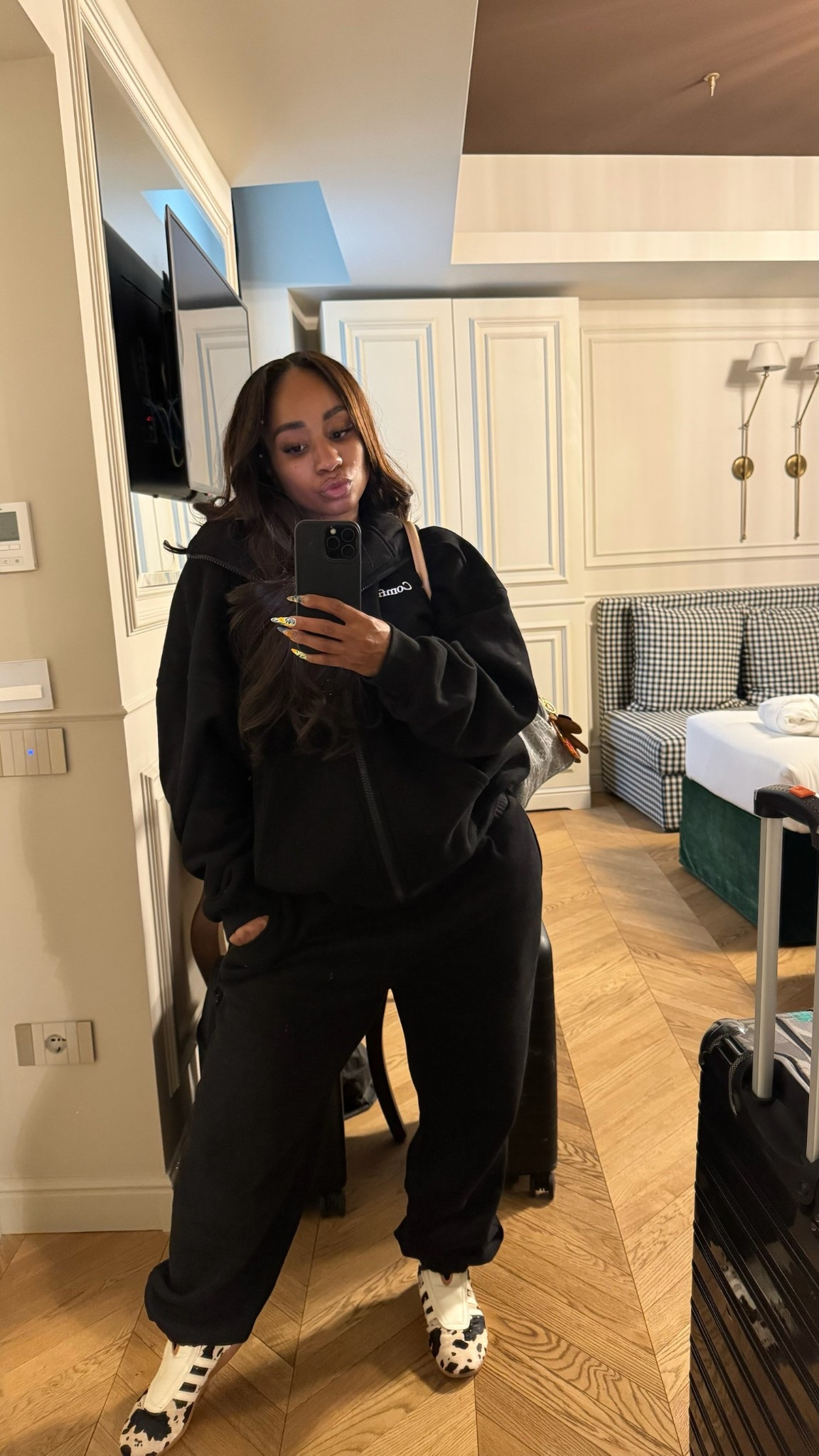 Travel OOTD! Comfrt is my go-to for comfy and stylish sweatsuits!

#LTKTravel #LTKStyleTip