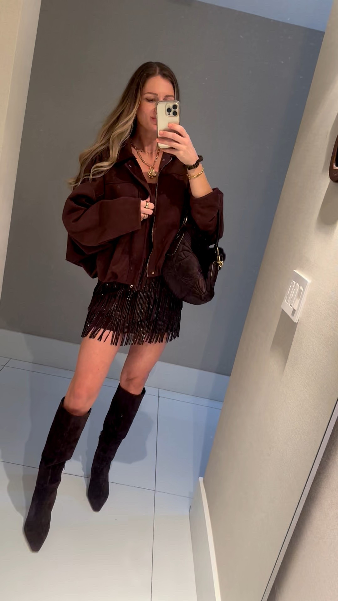 Miami moms night out 🤎 


#festive #holidayoutfit #soarkle #fringeskirt #sequinskirt #chocolatebrown #espressobrown #suedekacket #viralamazonjacket
#suedeboots #kneehighboots

#LTKHoliday #LTKootd 

#LTKSeasonal